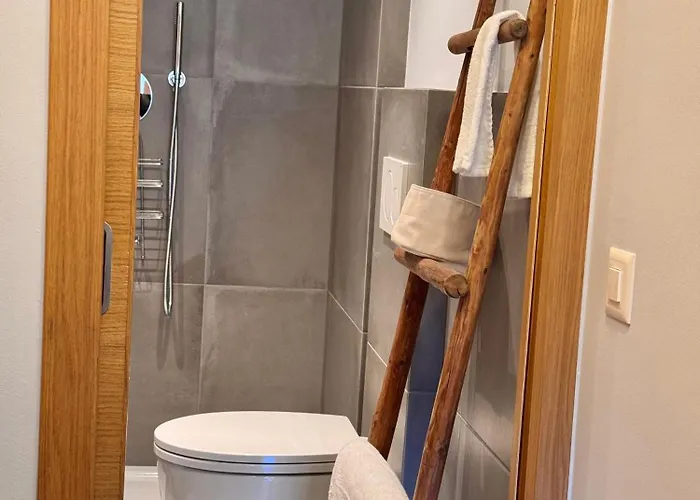 דירה & - Alpine Escape *